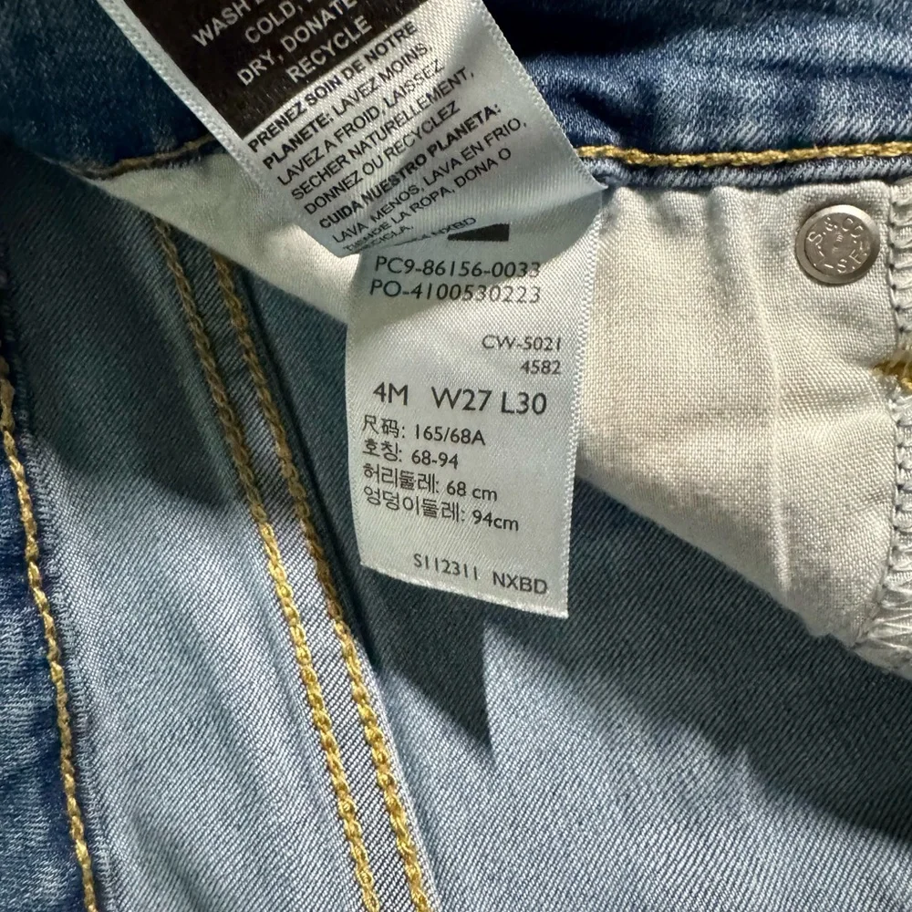 Denizen by Levi High Rise Skinny Jeans, Size 4 Light Blue - Picture 4 of 4